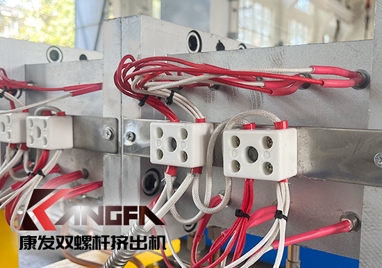 康發(fā)橡塑——雙螺桿擠出機(jī)源頭廠家 公司主營JSH-K系列、JSH雙螺桿系列、JSH雙階系列成套設(shè)備